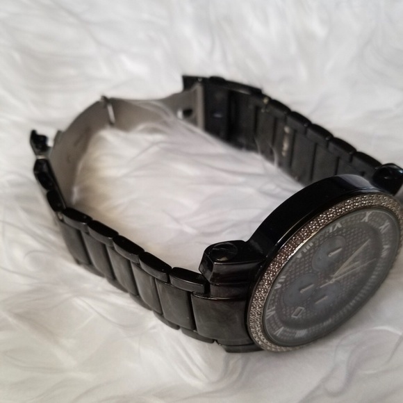 Watch - Picture 2 of 5